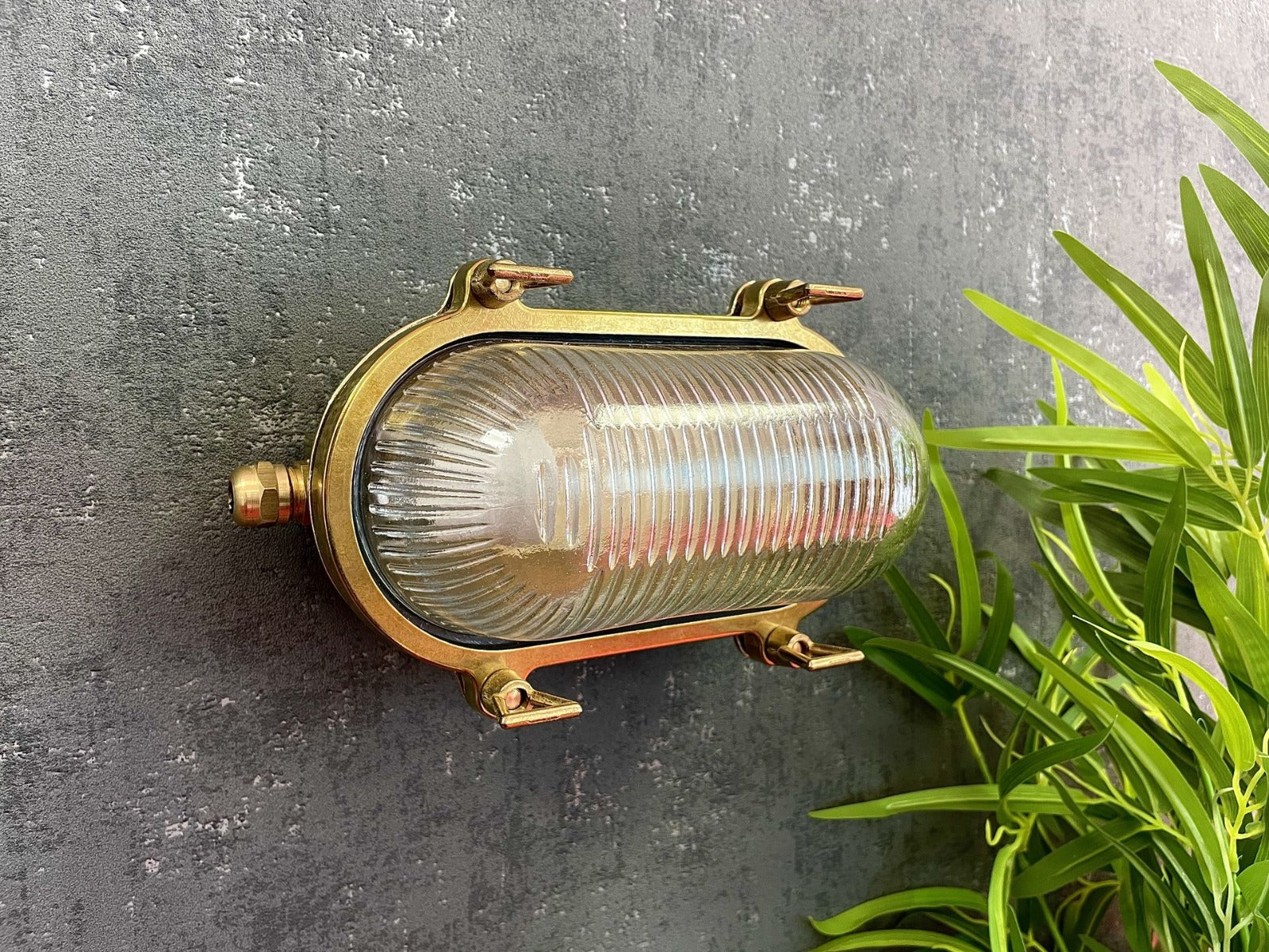 Small Standard Bulkhead Plain Raw Brass