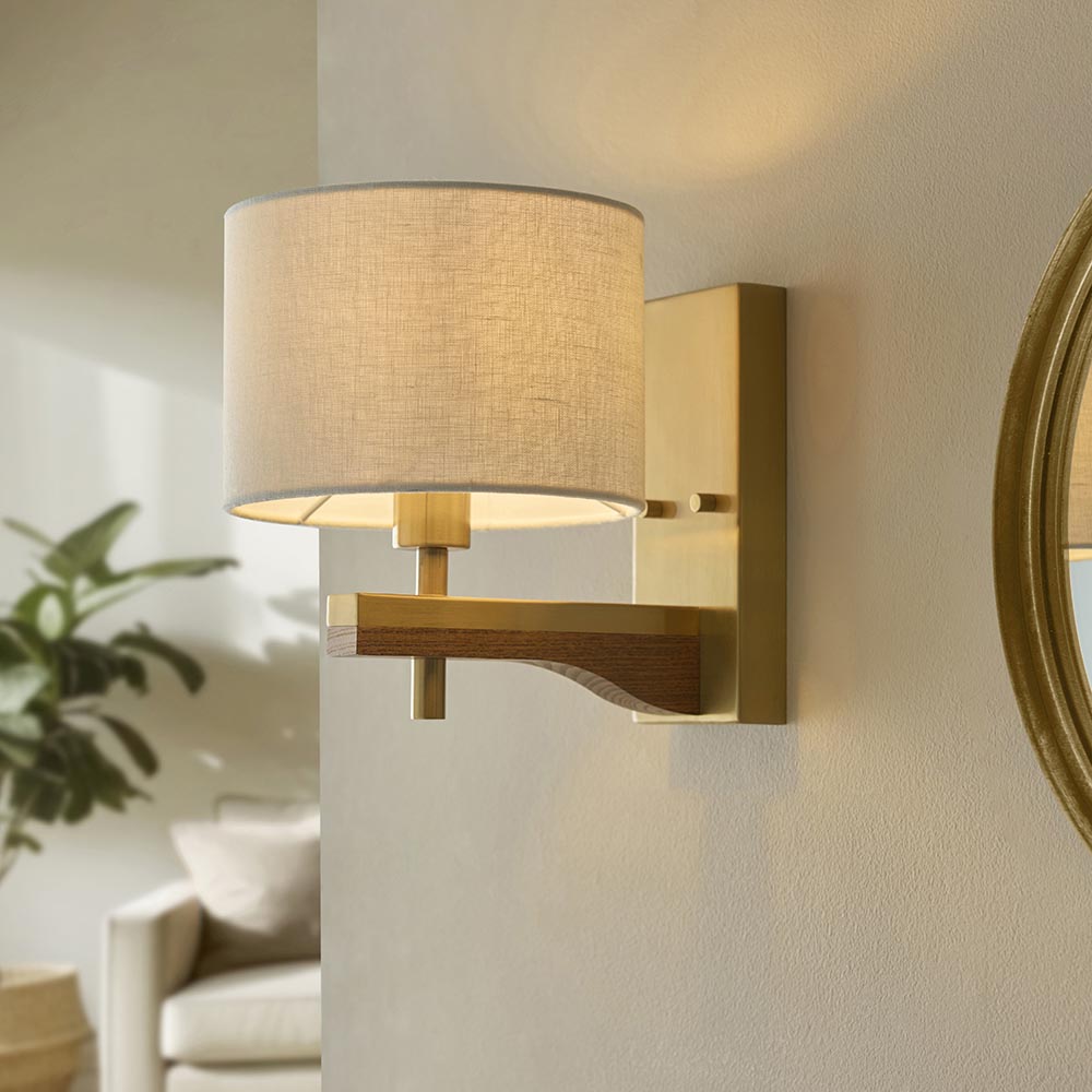 Heathcliff 1lt Oak & Aged Brass Wall Light