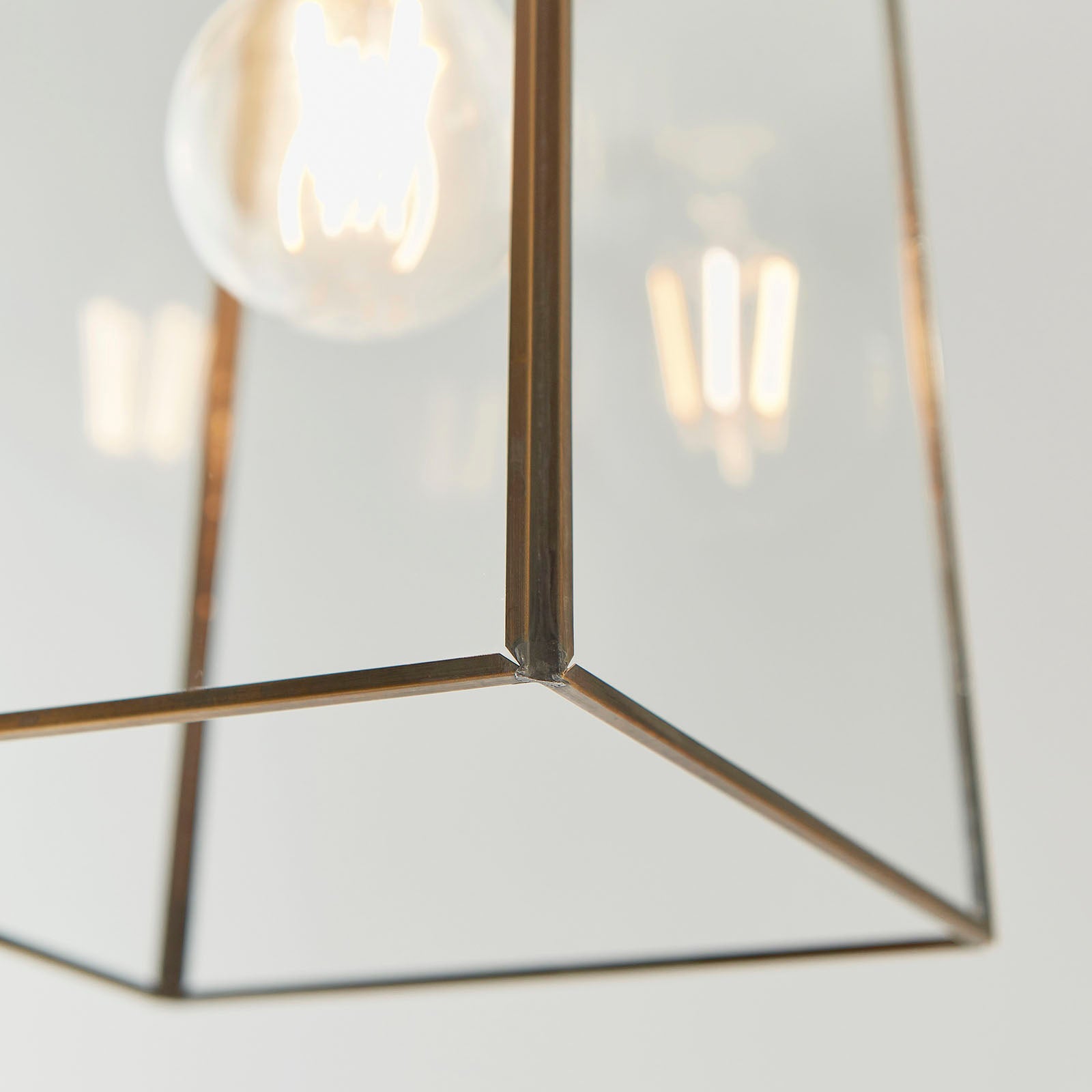Beaumont 1-Light Pendant: Angular Glass (Antique Brass)