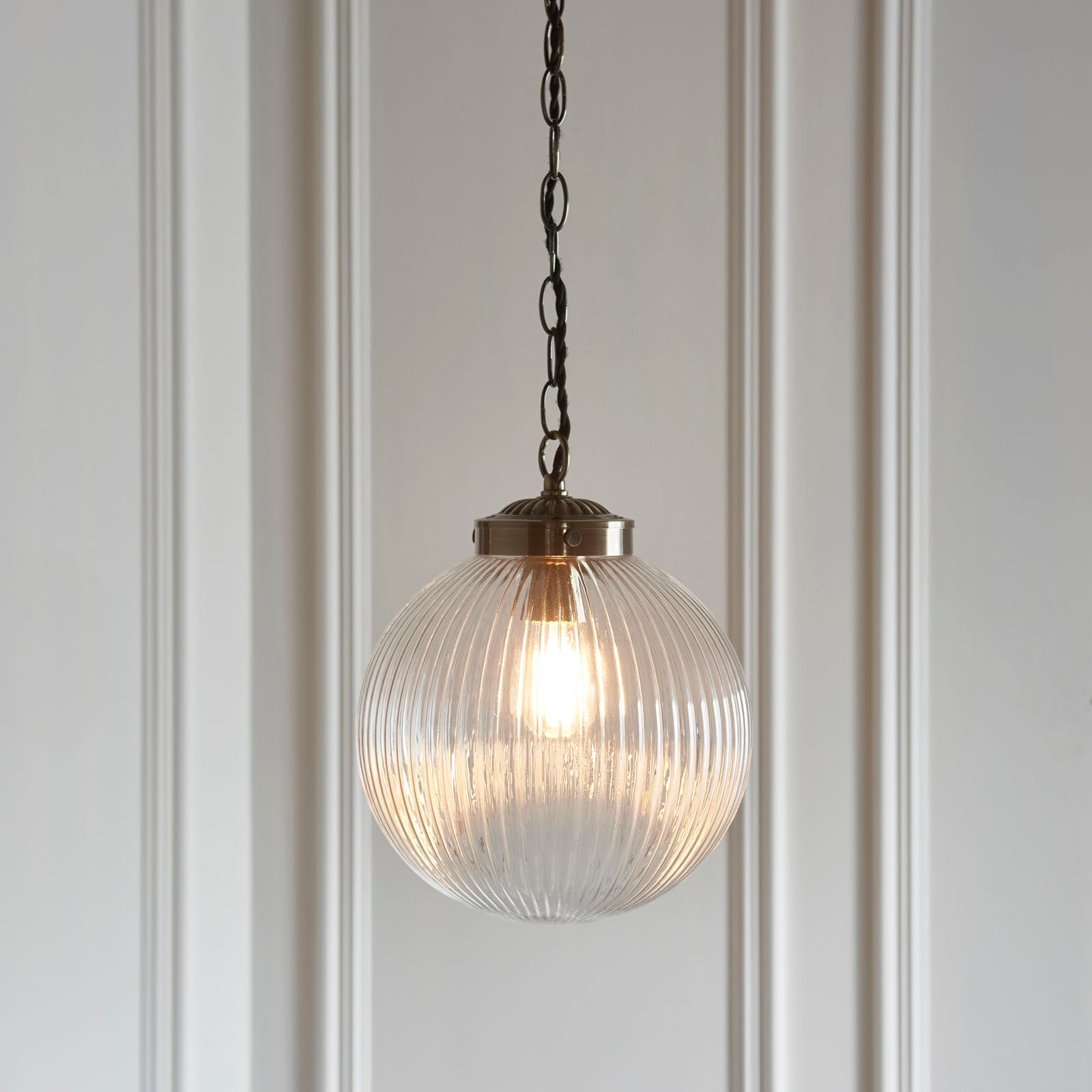 Brydon Small 1-Light Pendant : Antique Brass Chain & Ribbed Glass (Dimmable)