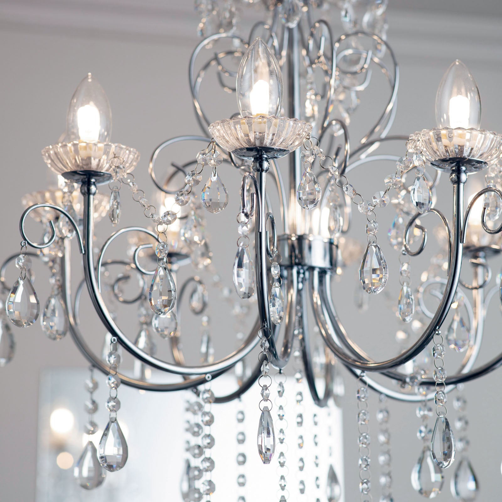 Tabitha 8-Light Chrome Pendant Light (Crystal Details, Dimmable)