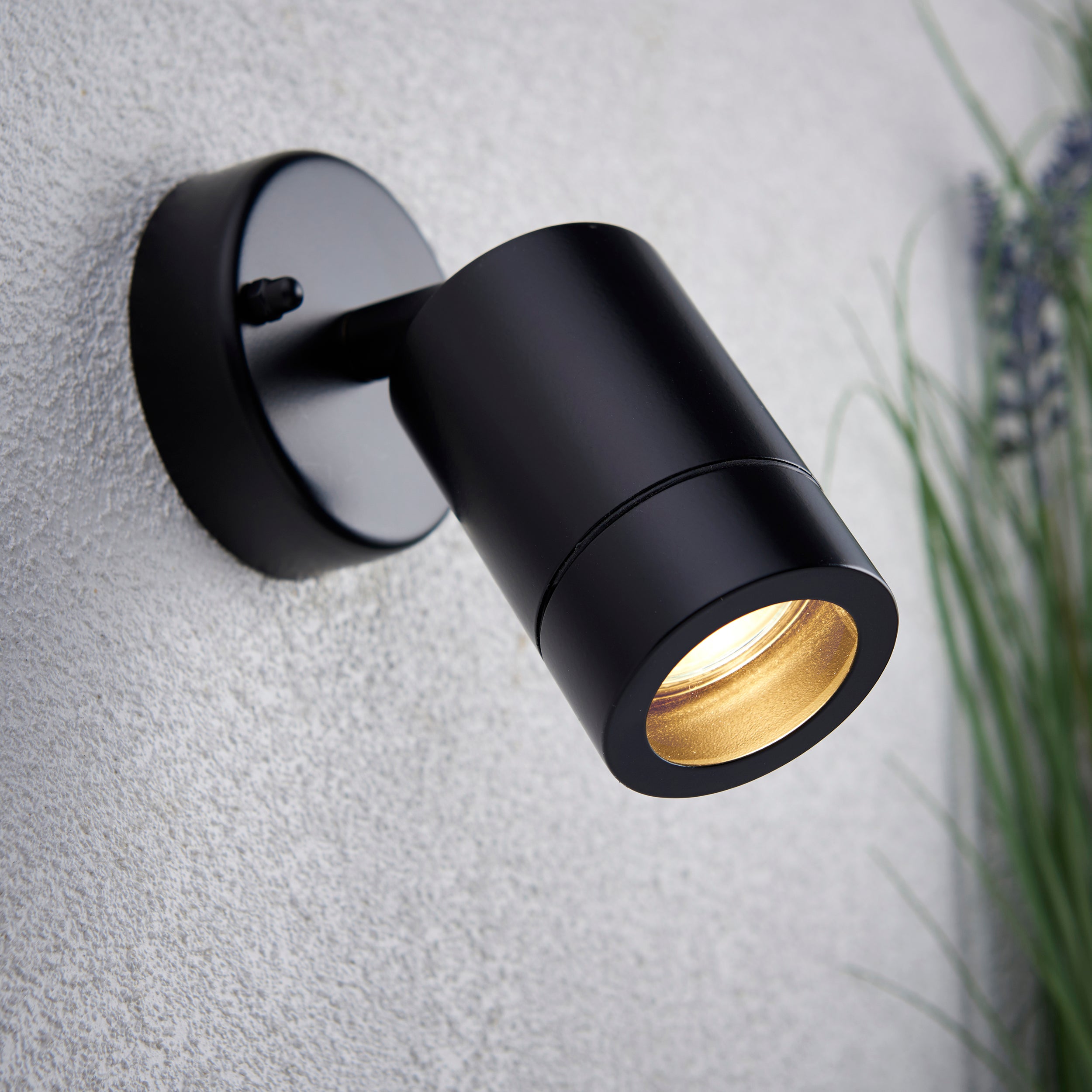 Palin 1lt spot wall IP44 7W