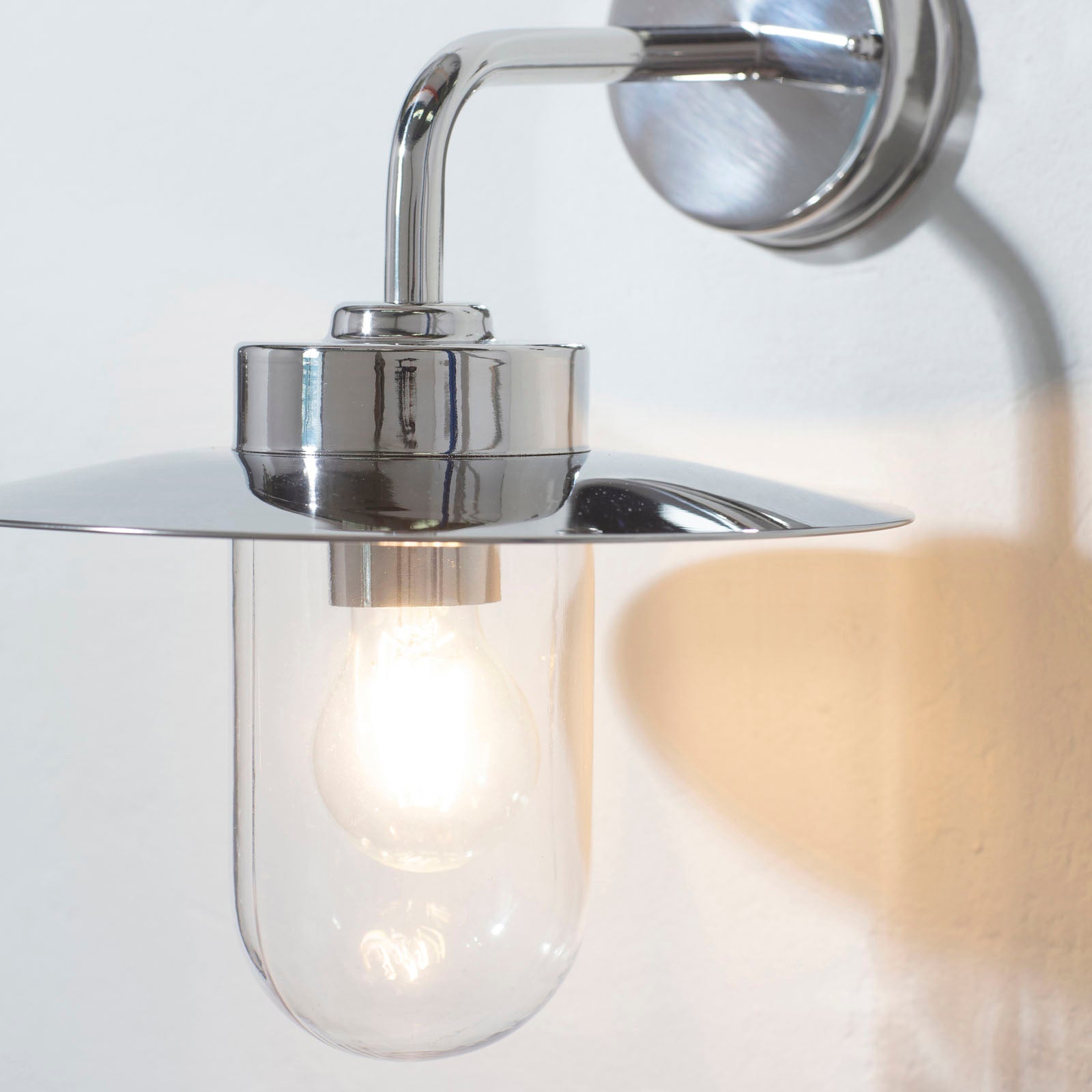 Addison Modern Wall Light: Nautical Touch