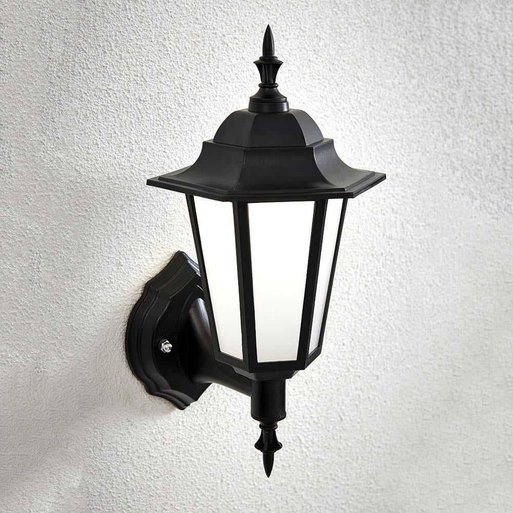 Evesham CCT 1lt Wall IP44 7W - Matt Black