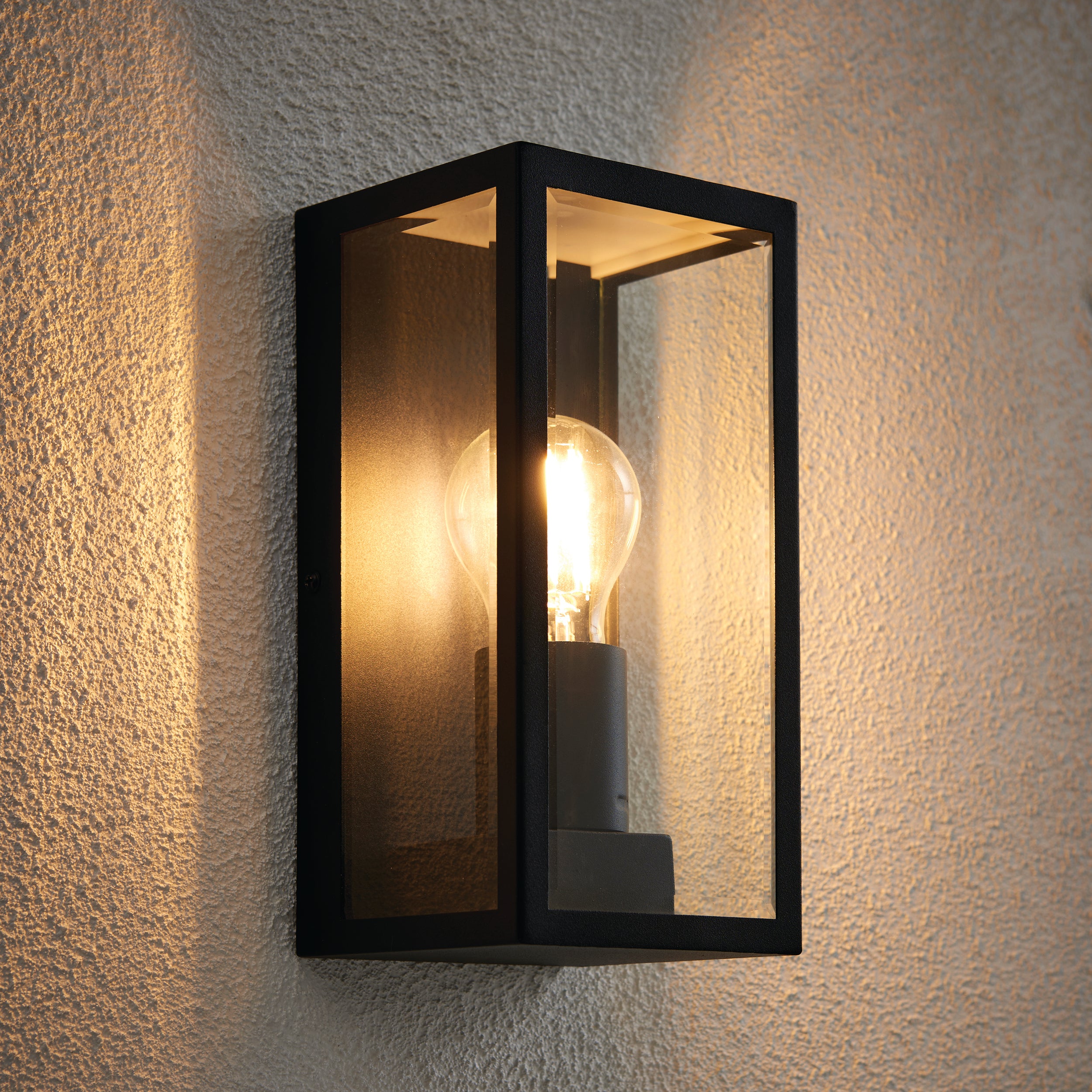 Breton wall Black IP44 28W
