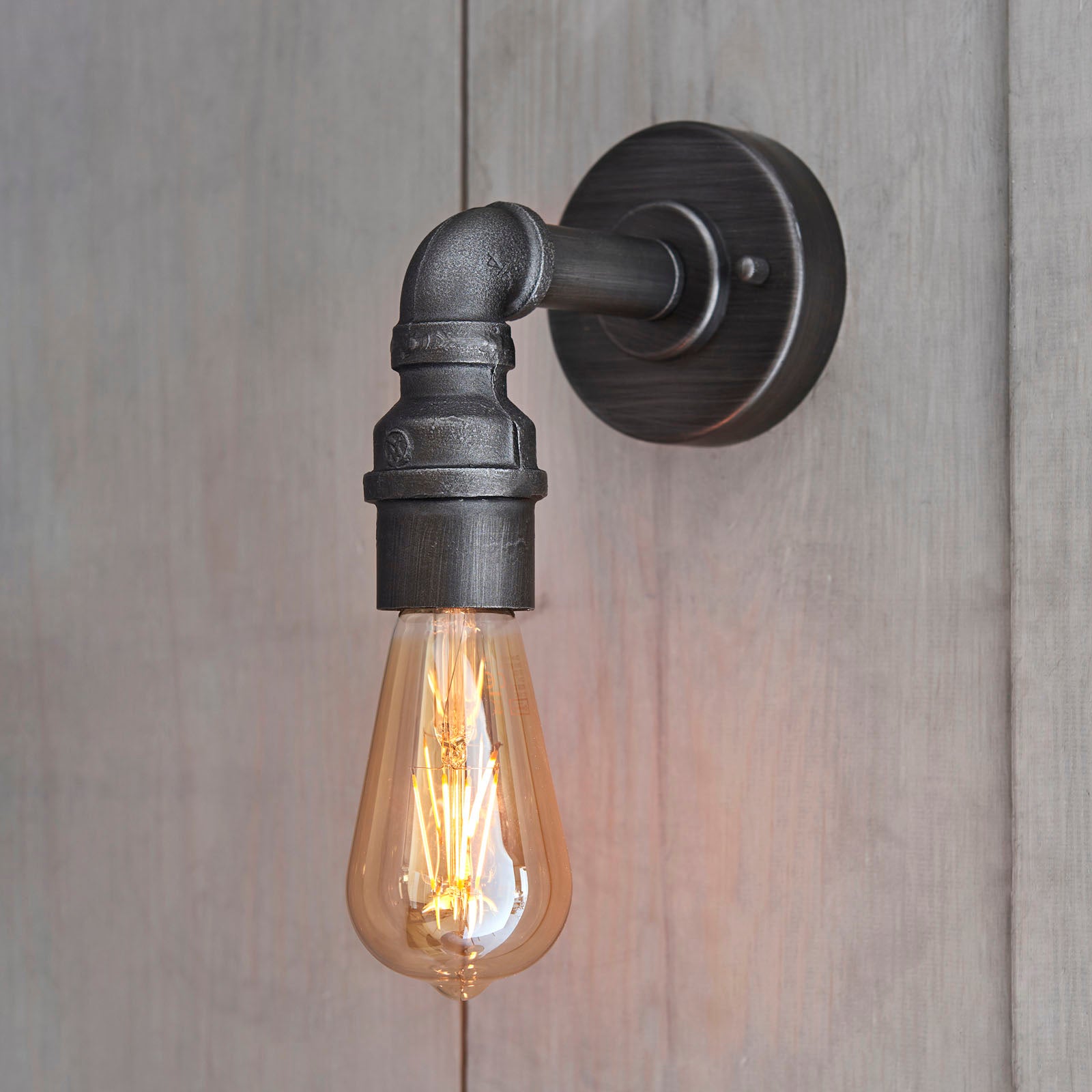 Pipe Industrial Single Wall Light (Exposed Pipe Design)
