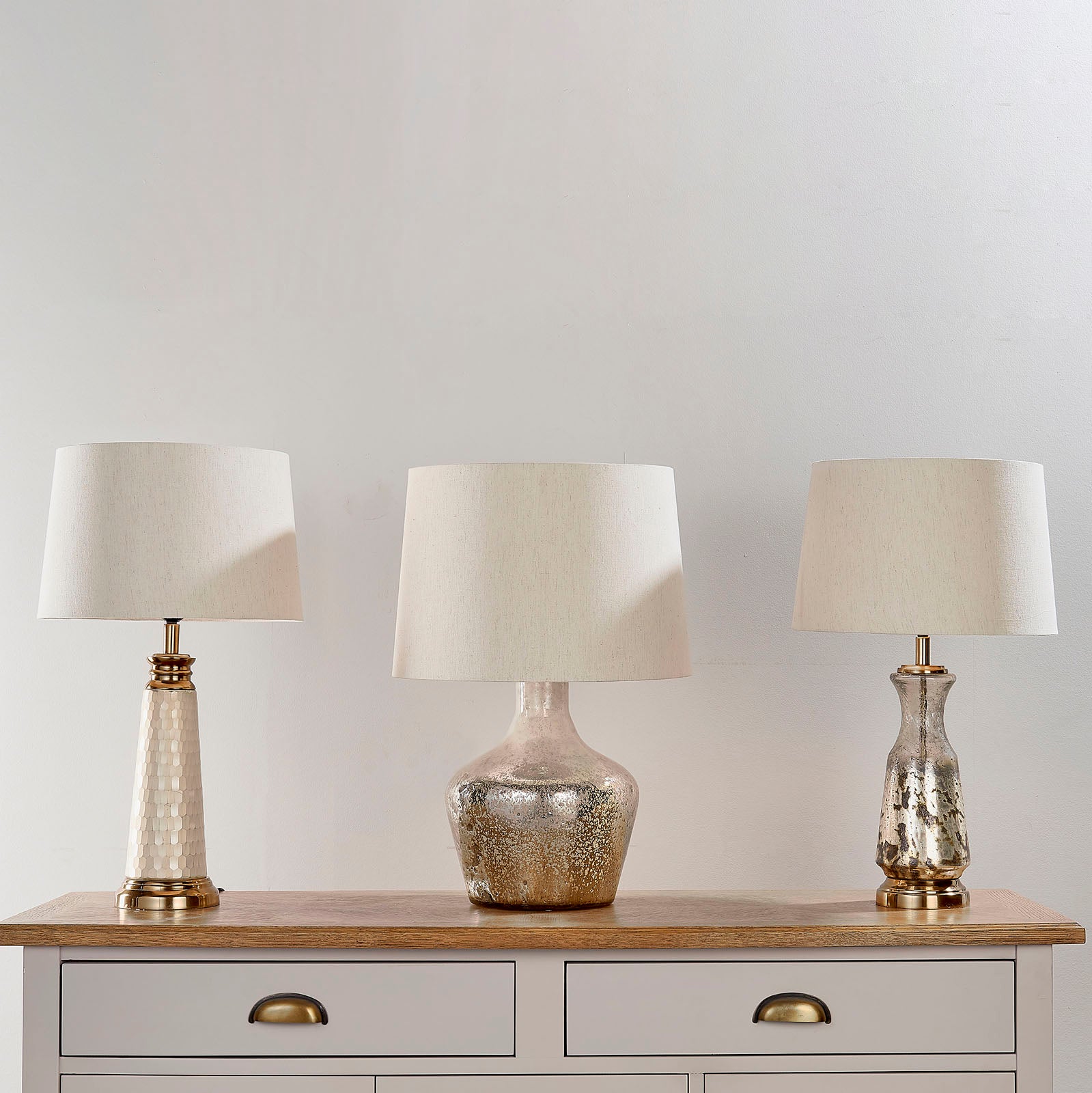 Meteora Vintage White & Hammered Pearl Table Lamp with Off-White Linen Shade
