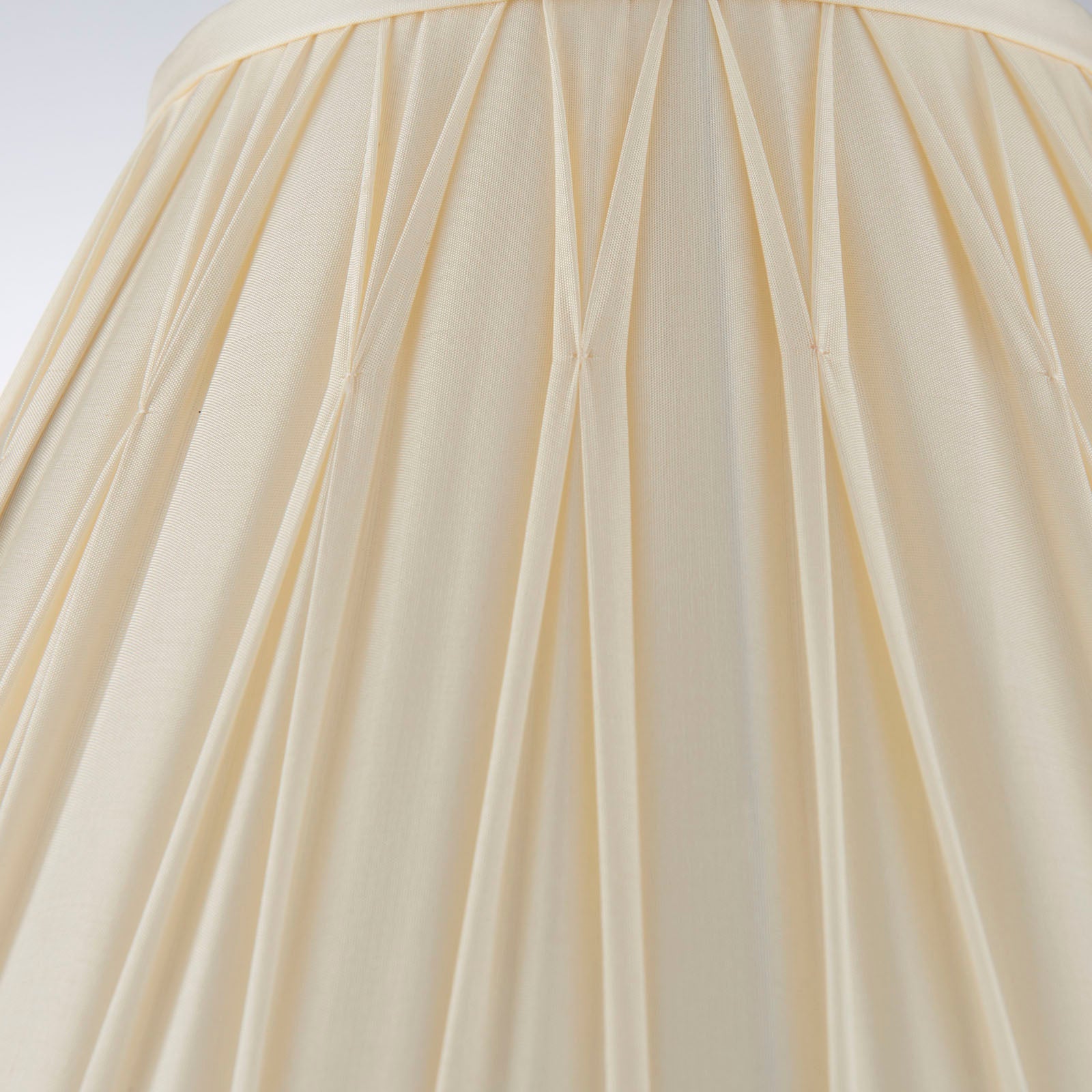 Chatsworth Small Ivory Silk Pinch Pleated Lamp Shade 12"