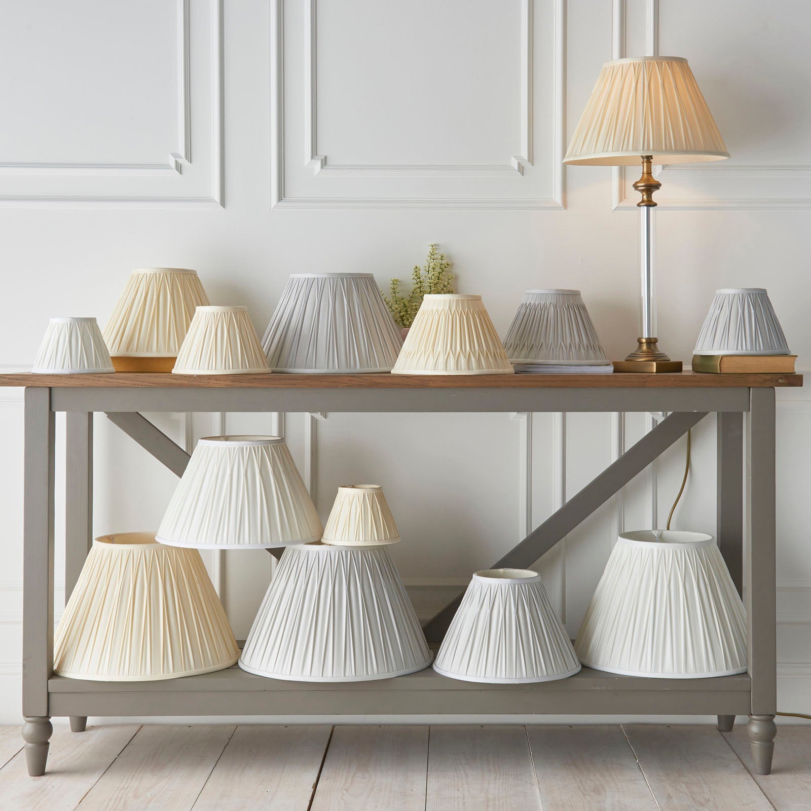 Chatsworth Small Ivory Silk Pinch Pleated Lamp Shade 12"