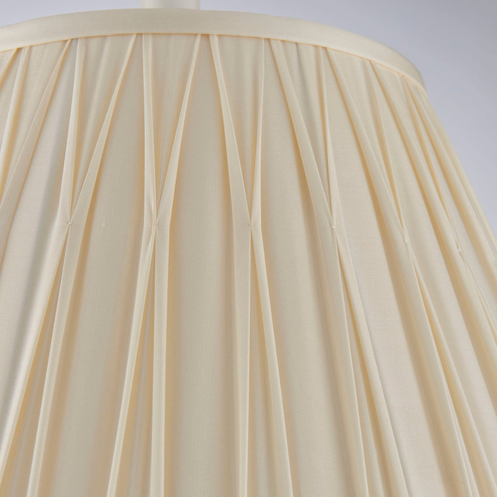 Chatsworth Large Ivory Silk Pinch Pleated Lamp Shade 16"
