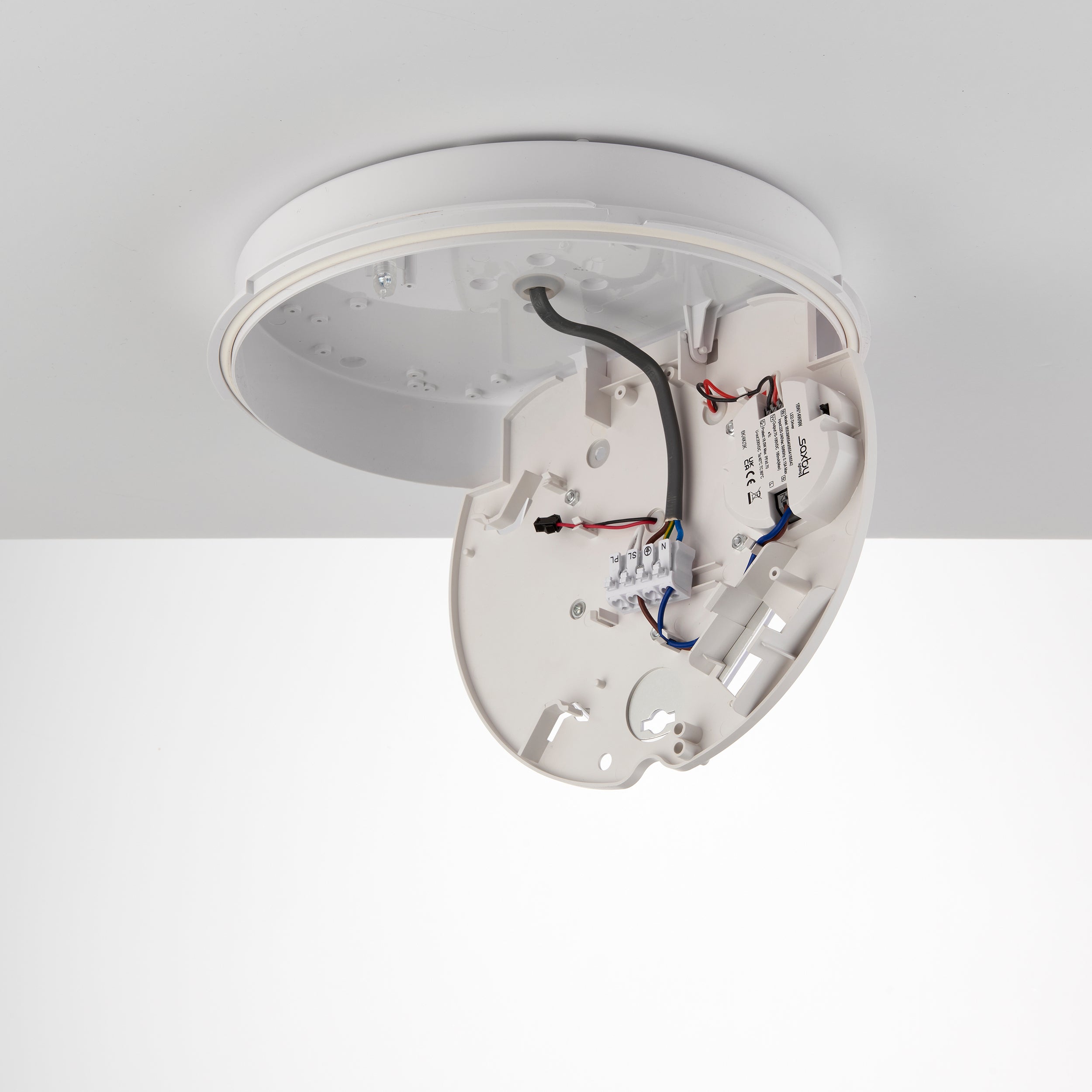 Saxby HeroPRO IP65 18W