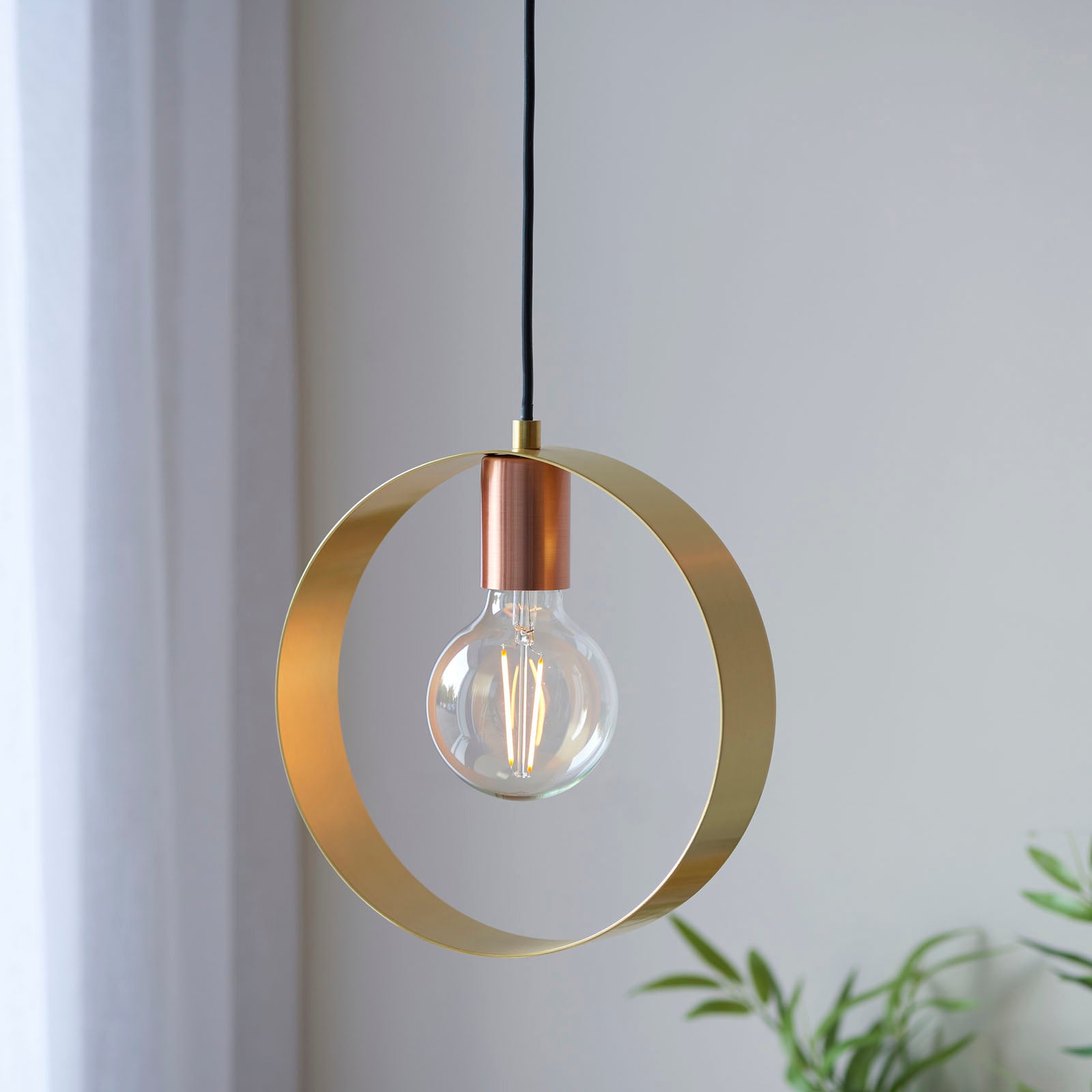 Hoop Black Brass & Copper Pendant Light