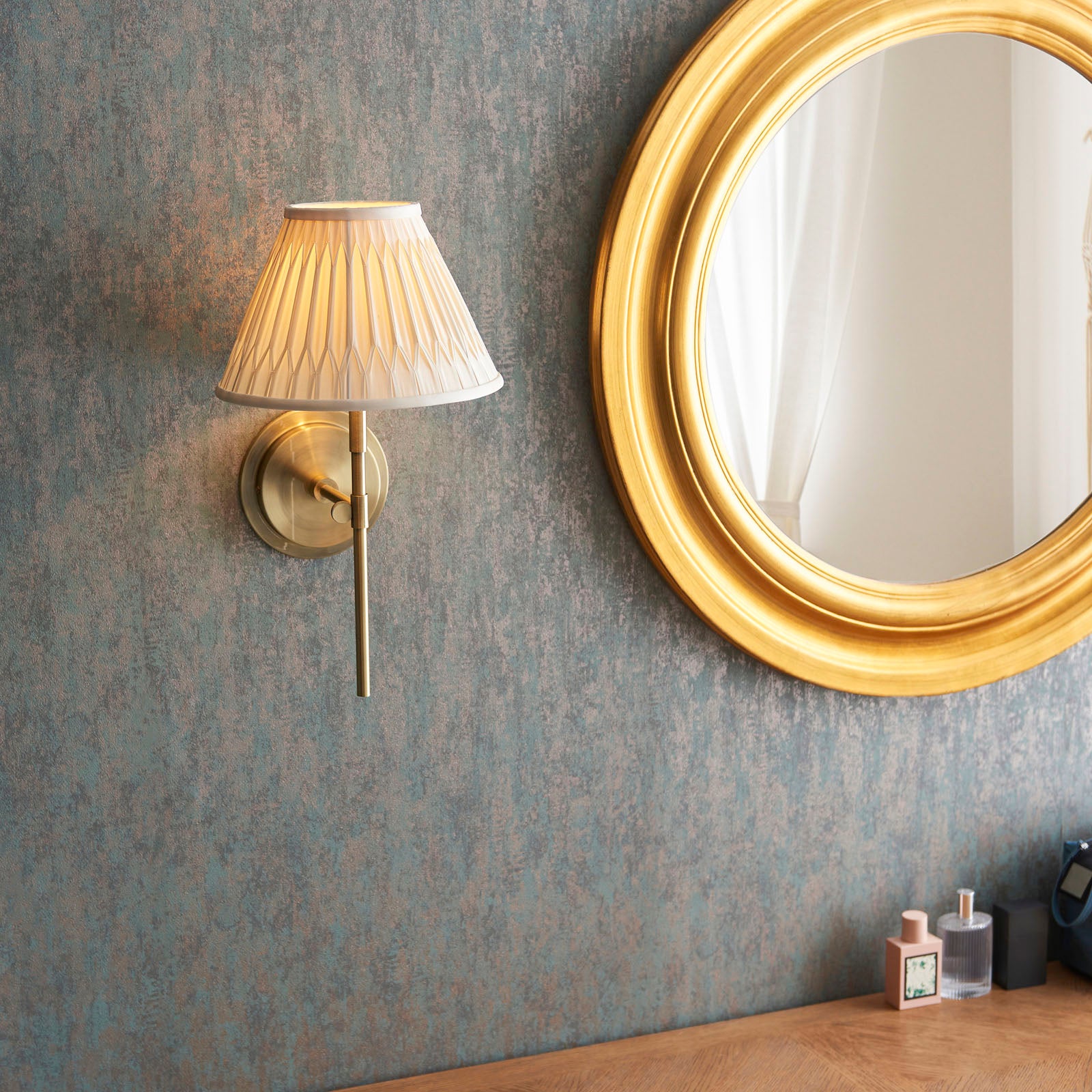 Rennes Antique Brass Wall Light (Modern)