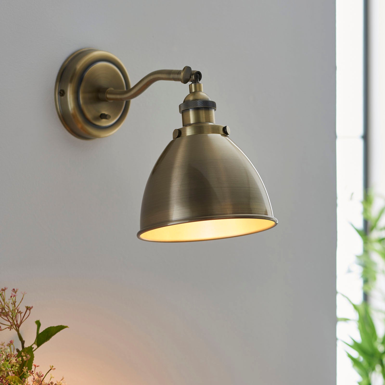Franklin 1-Light Adjustable Industrial Wall Light - Antique Brass Finish