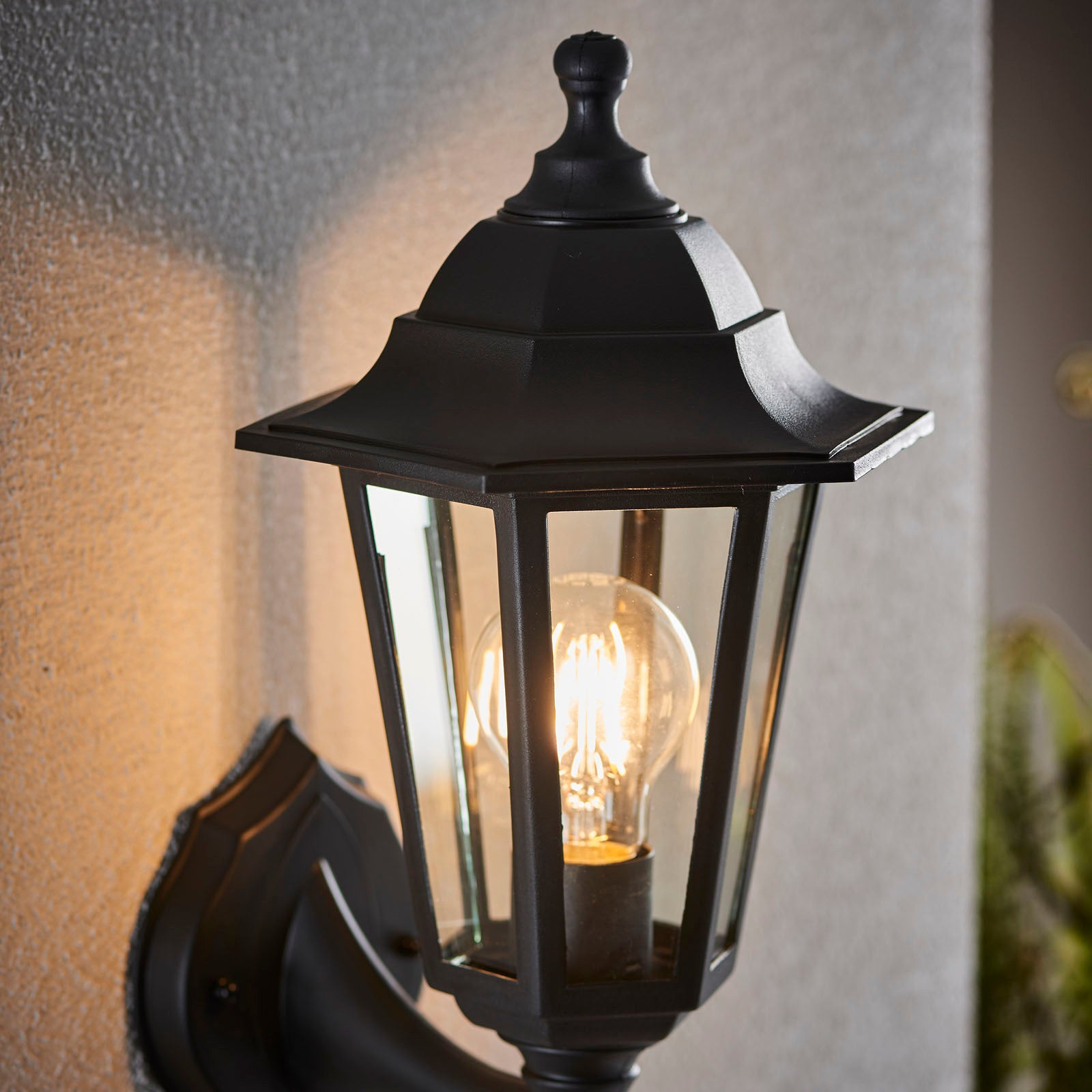 Bayswater 1-Light Outdoor Wall Sconce: Black (IP44 Rated)