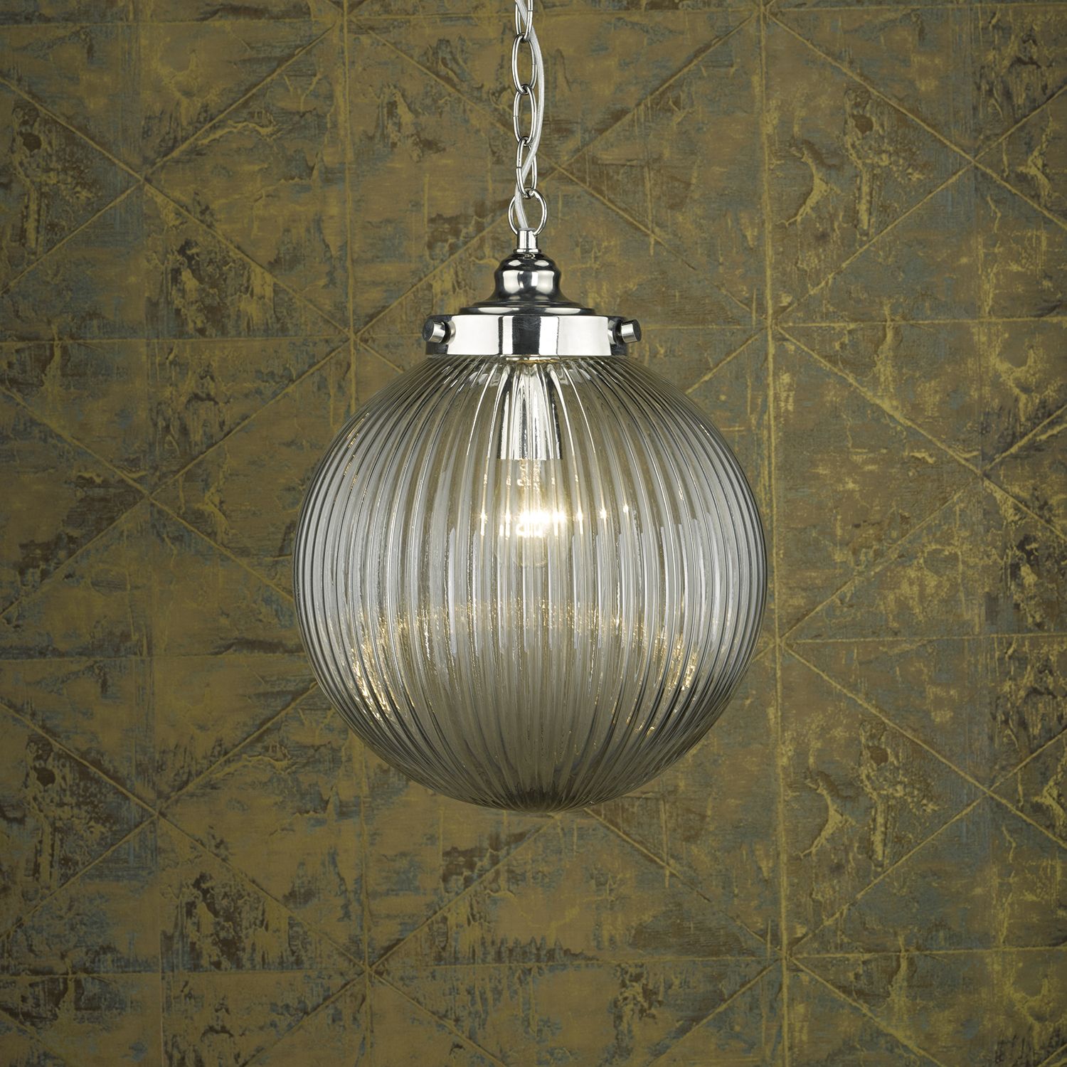 Decorative glass pendant light with diffused lighting