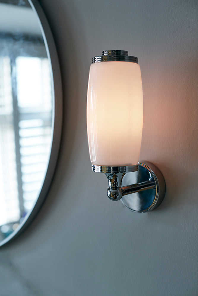 Eliot 1-Light Wall Light (Polished Chrome)