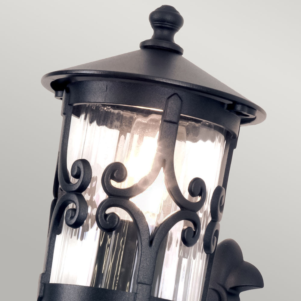 Hereford 1-Light Wall Lantern (Black)
