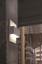 Geneve E27 Wall Lantern (Aluminum)