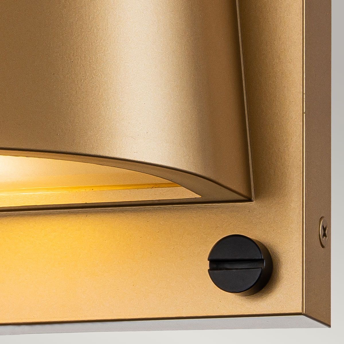 Scout 1lt Small Wall Light 1