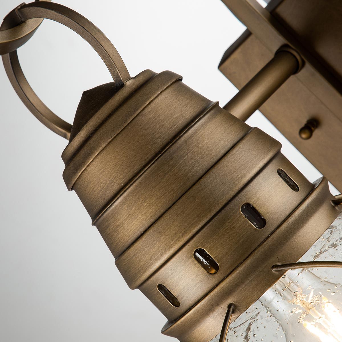 Bridgepoint 1 Light Medium Wall Lantern