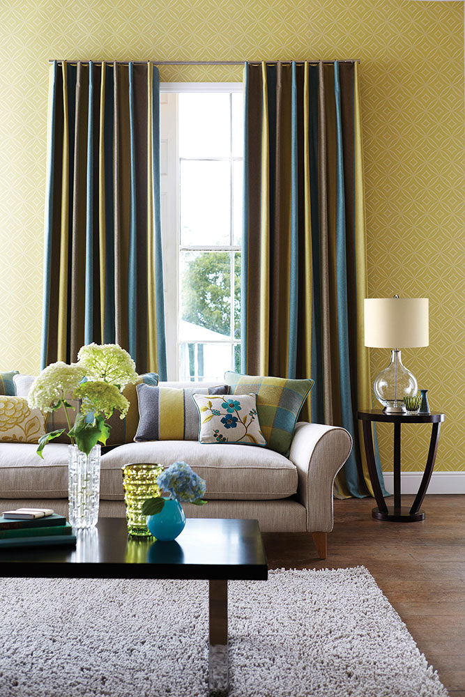 Elegant Clear Glass Table Lamp - Orb