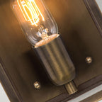 Victoria Wall Lantern (Brass)